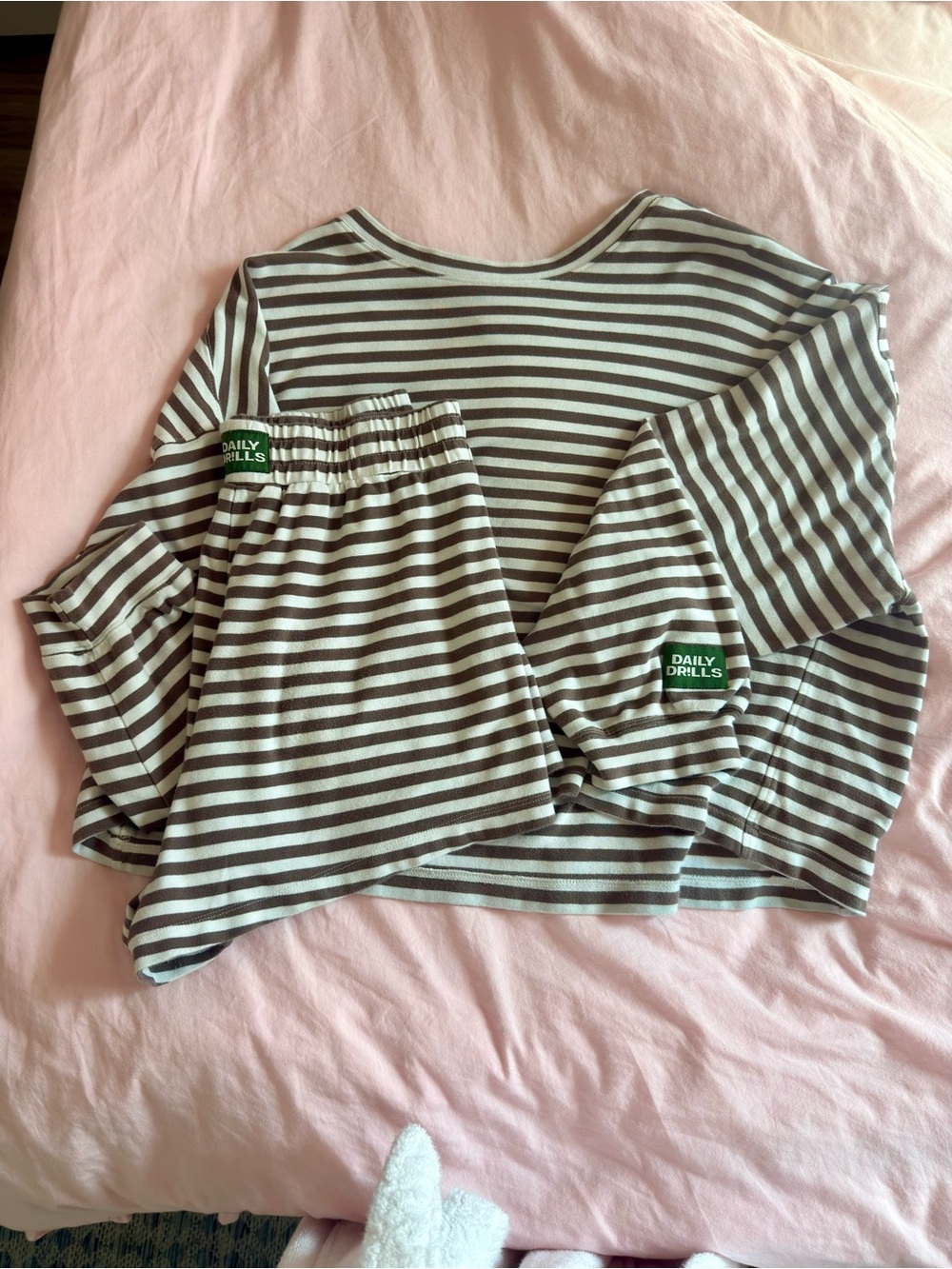 Daily Drills striped cotton mocha and white long sleeves and shorts set!